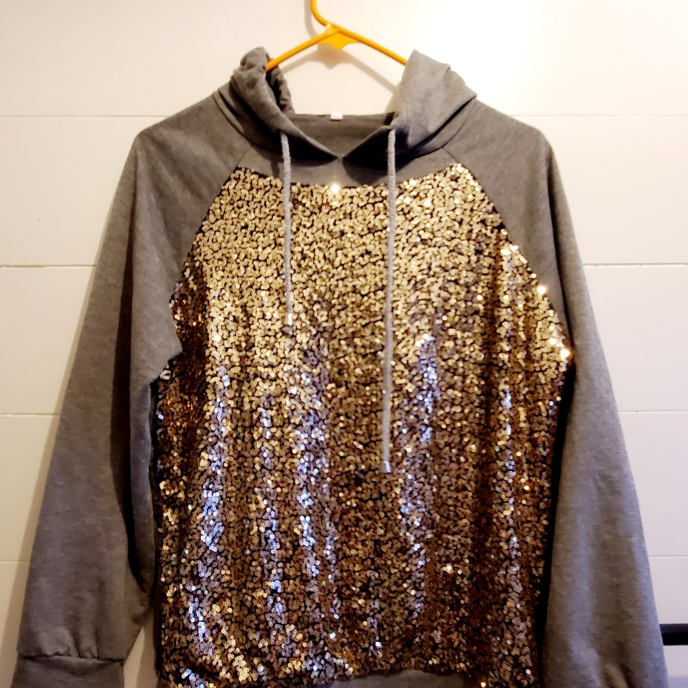 Sequin quarter sleeve sweatshirt